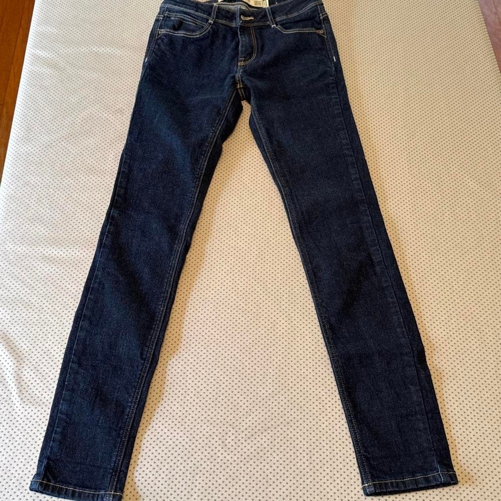 Zara Dark Wash Stretchy Skinny Leg Jeans Size 2